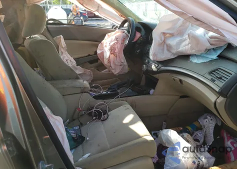 2010 Honda Accord Lx z USA, uszkodzony, nr VIN 1HGCP2F39AA007953